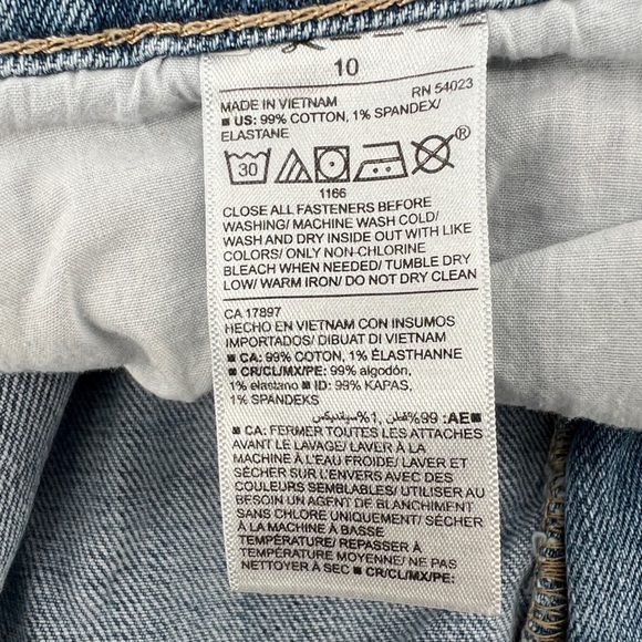 Old Navy Boyfriend Mid Rise Distressed Jeans Size 10 Women’s - Picture 4 of 5